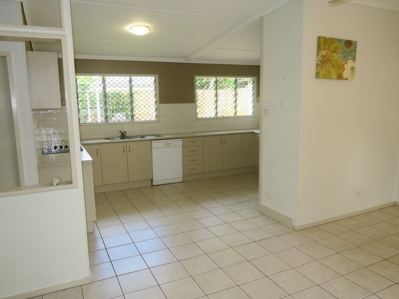 238 Woodward Street, Whitfield QLD 4870