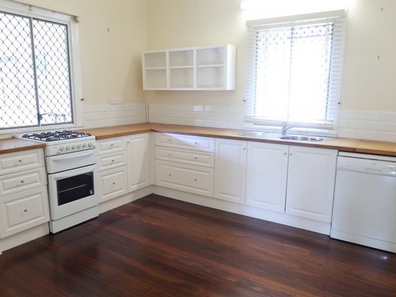 148 Hoare Street, Manunda QLD 4870