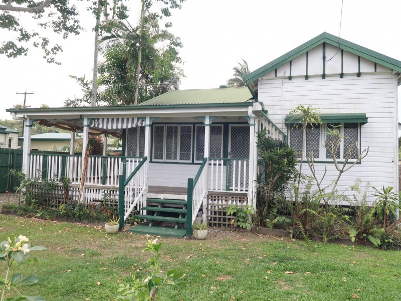 148 Hoare Street, Manunda QLD 4870