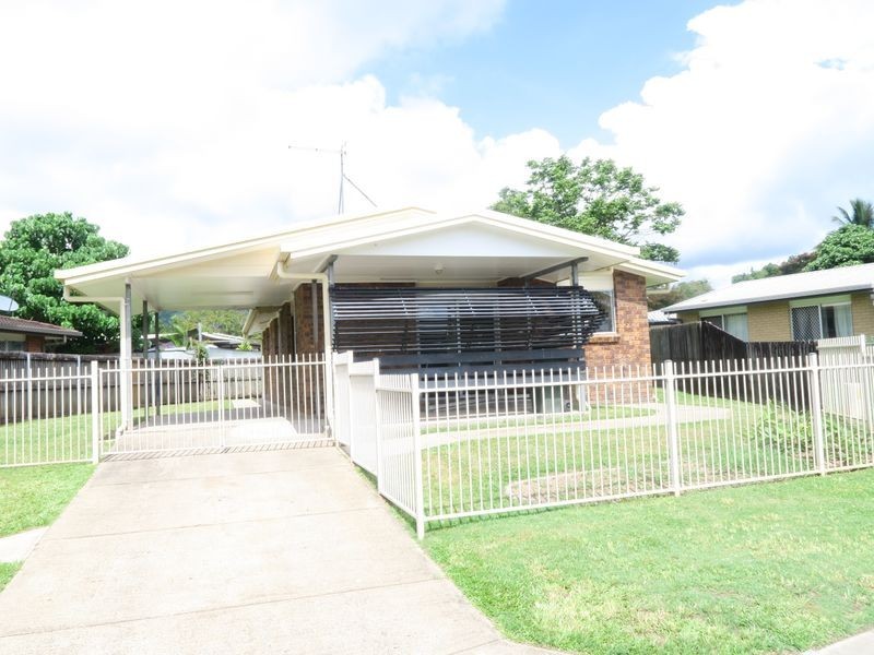 43 Francis Street, Mooroobool QLD 4870