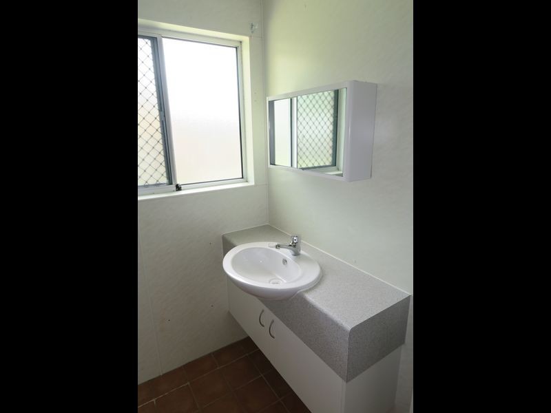 43 Francis Street, Mooroobool QLD 4870