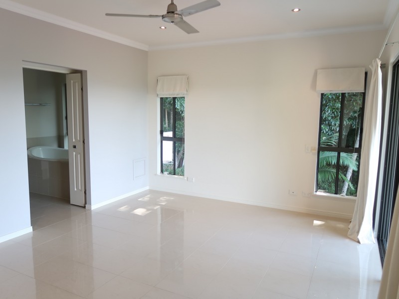 14 Grace Close, Whitfield QLD 4870