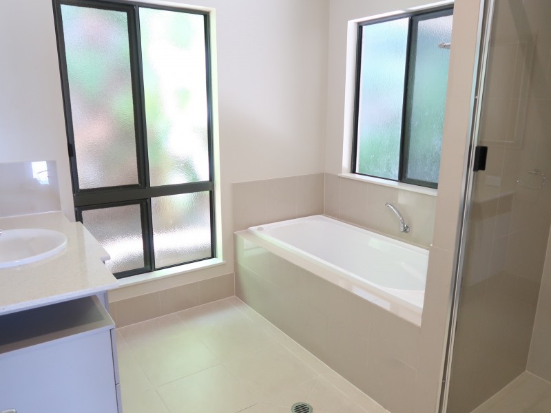 14 Grace Close, Whitfield QLD 4870