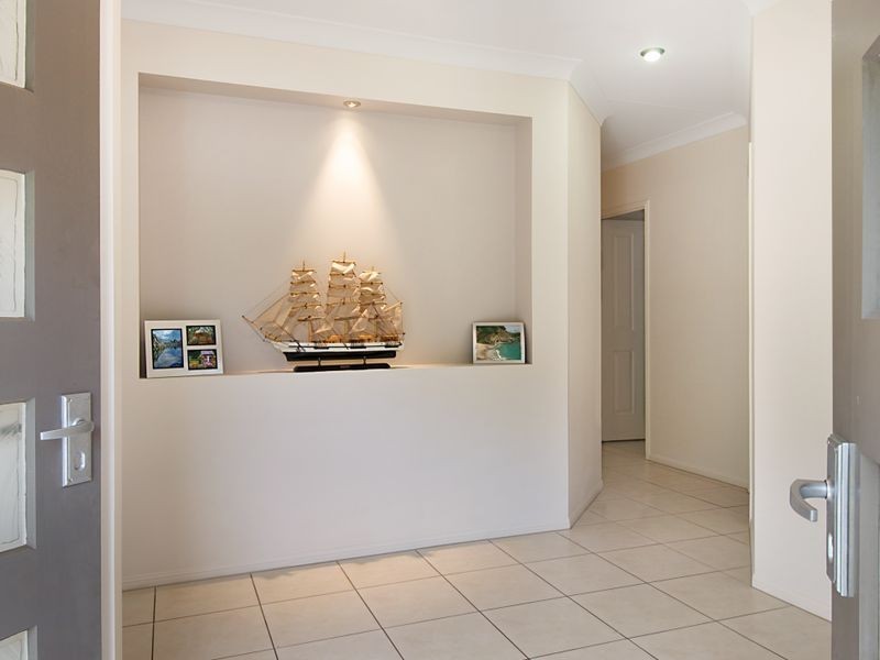 9 Fantan Close, Redlynch QLD 4870