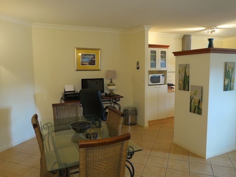 410/2 Greenslopes Street, Cairns North QLD 4870