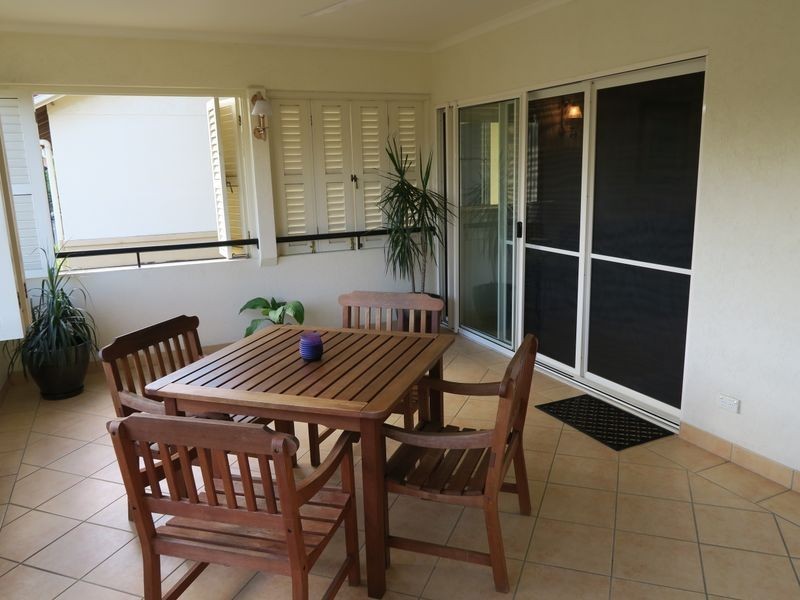 410/2 Greenslopes Street, Cairns North QLD 4870