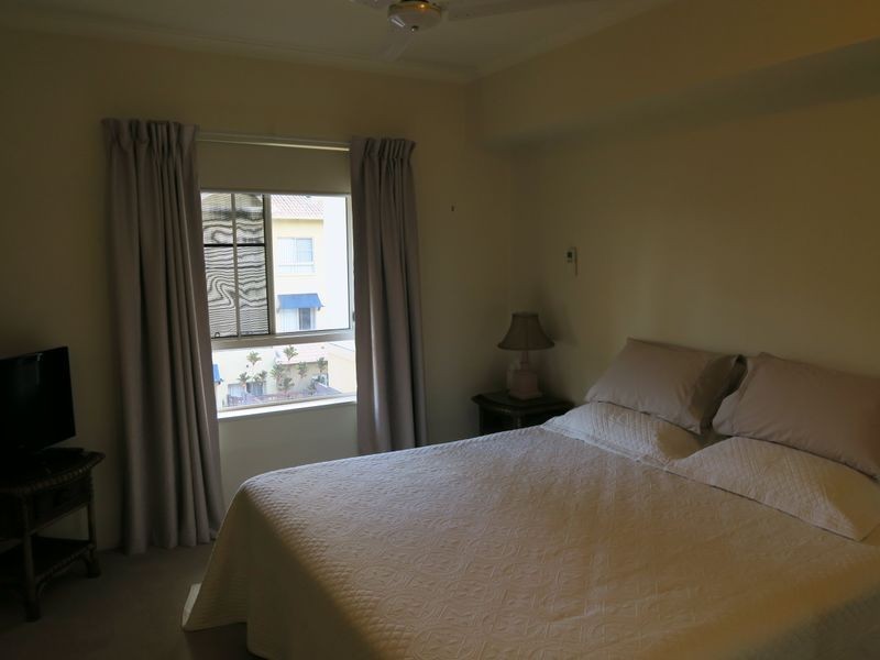 410/2 Greenslopes Street, Cairns North QLD 4870