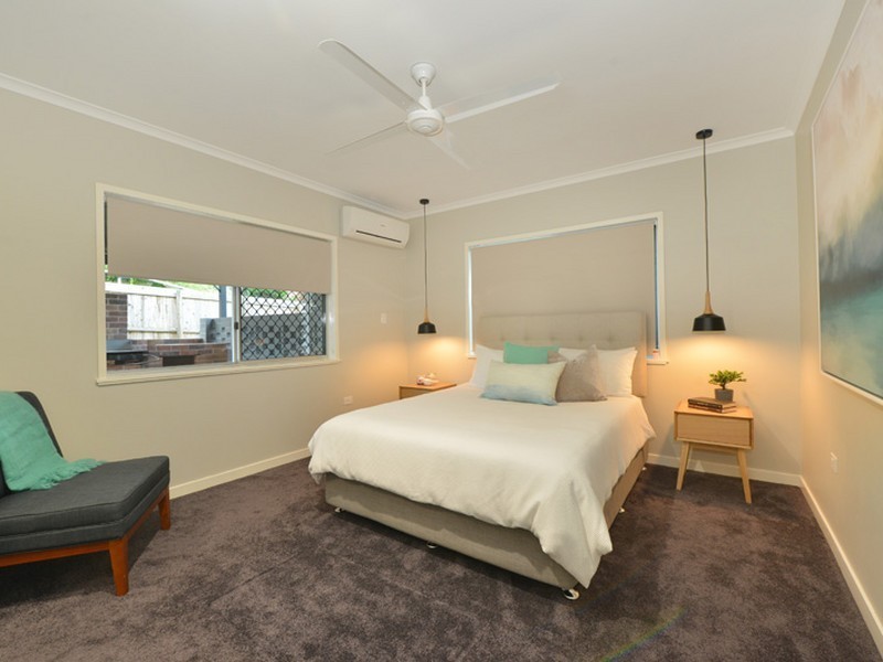12 Sommerville Crescent, Whitfield QLD 4870