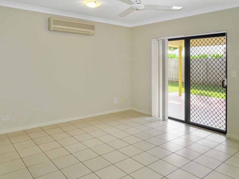 6 Aroona Street, Caravonica QLD 4878