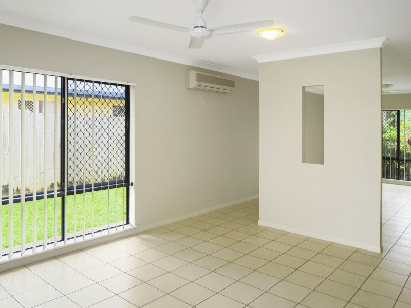 6 Aroona Street, Caravonica QLD 4878