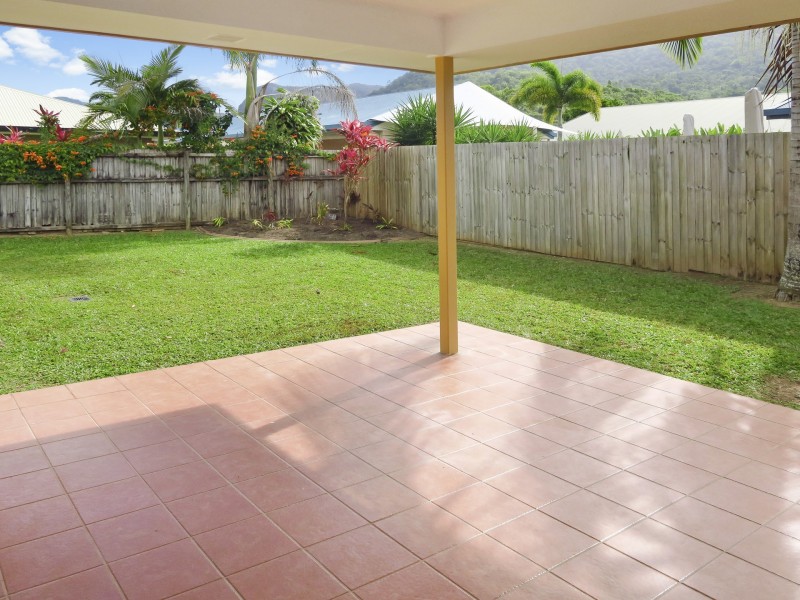 6 Aroona Street, Caravonica QLD 4878