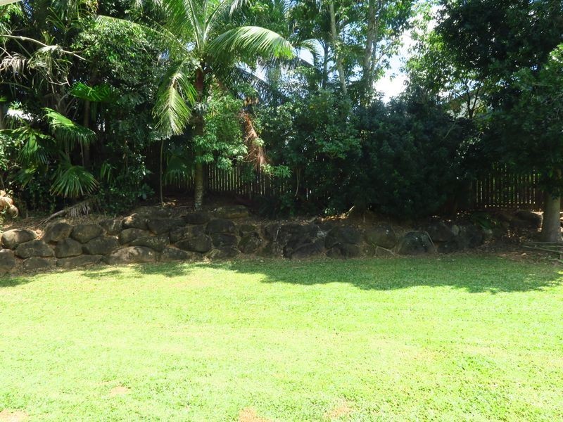 40 Daphne Drive, Redlynch QLD 4870