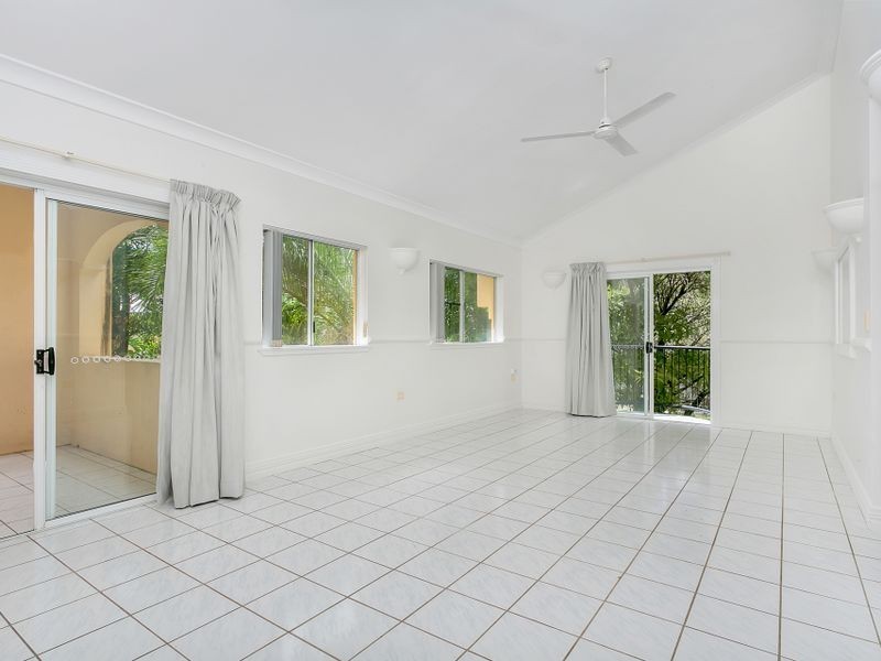 8/11 Springfield Crescent, Manoora QLD 4870