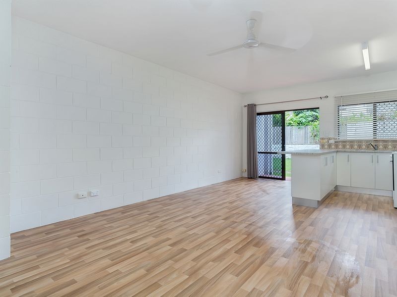 2/3 Crathern Close, Edge Hill QLD 4870