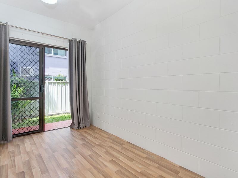 2/3 Crathern Close, Edge Hill QLD 4870