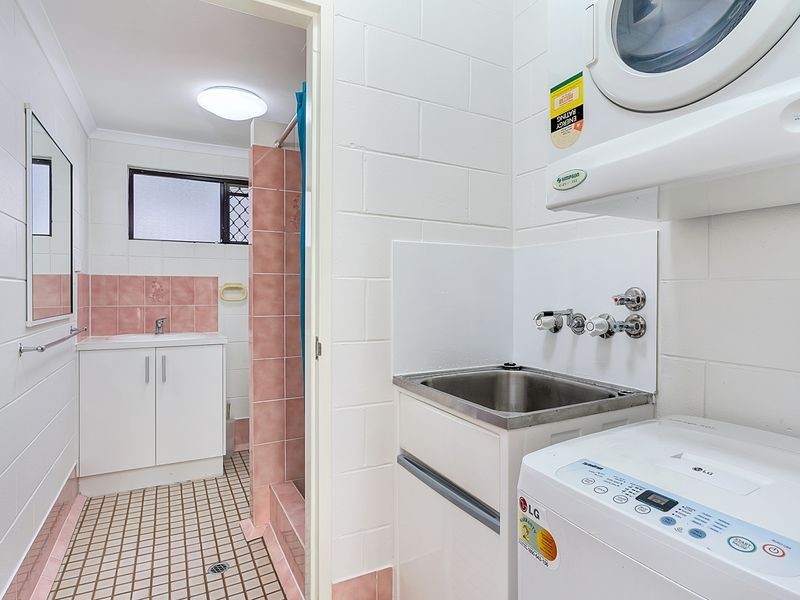2/3 Crathern Close, Edge Hill QLD 4870