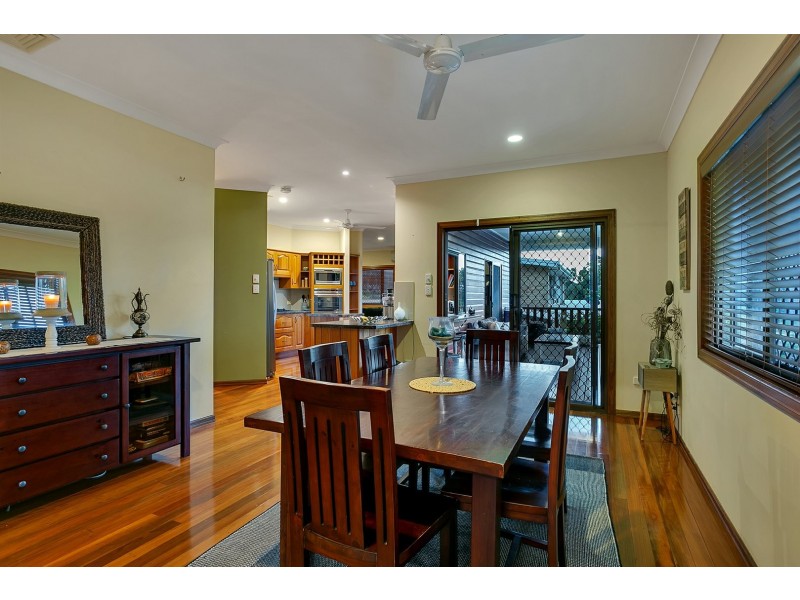 170 Harvey Road, Redlynch QLD 4870