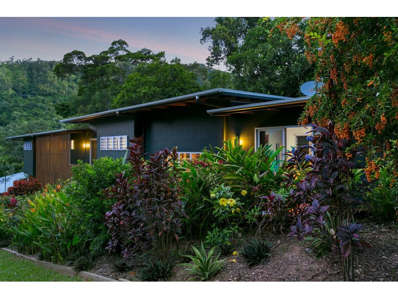 6 Cycas Close, Kamerunga QLD 4870