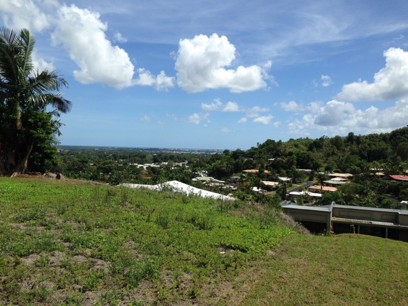 26 Pheasant Street, Bayview Heights QLD 4868
