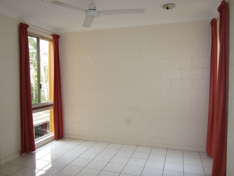 27/186 Lake Street, Cairns QLD 4870