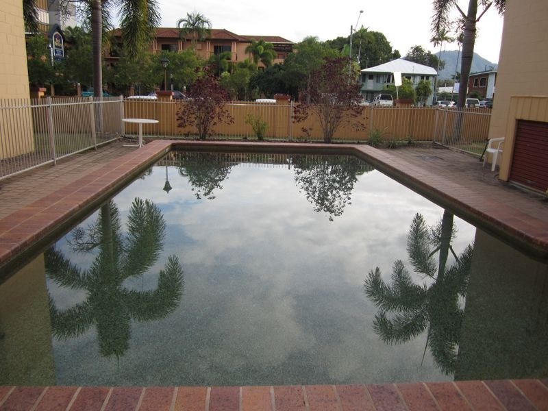 27/186 Lake Street, Cairns QLD 4870
