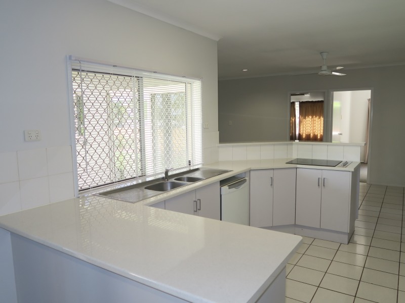 5 Whyandra Close, Mount Sheridan QLD 4868