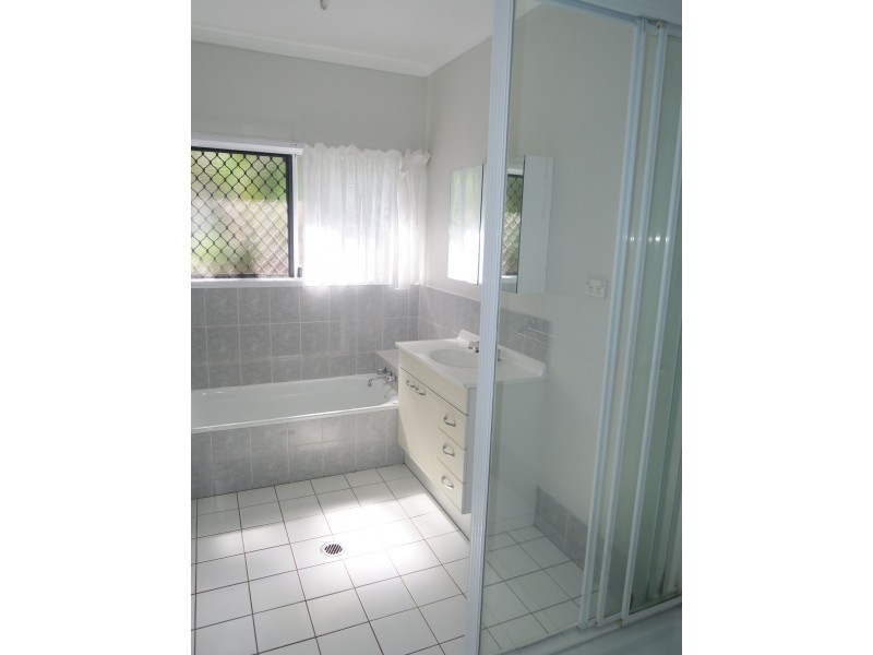 5 Whyandra Close, Mount Sheridan QLD 4868