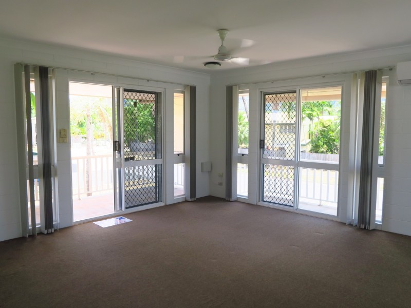 9/73 Pease Street, Manoora QLD 4870