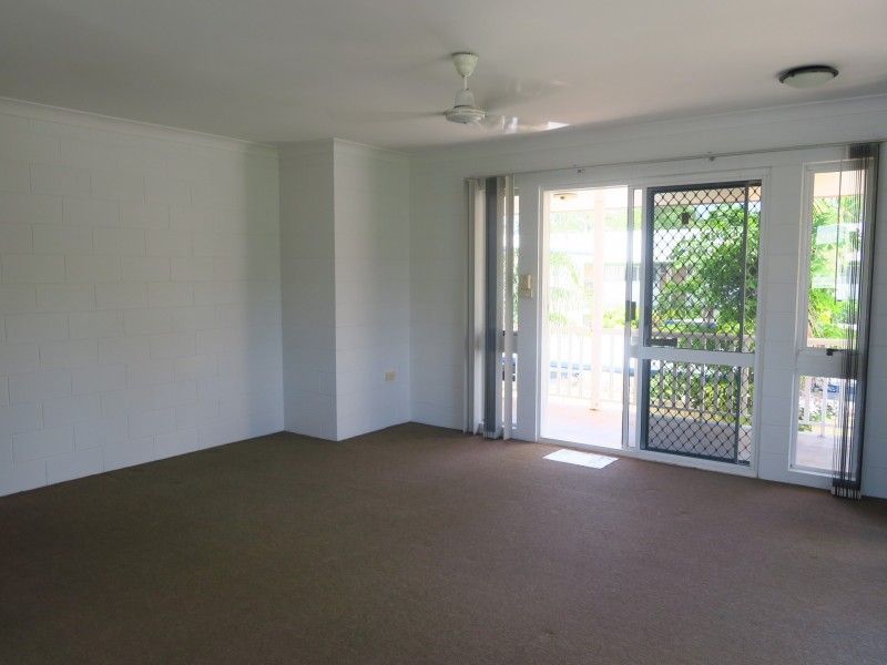 9/73 Pease Street, Manoora QLD 4870