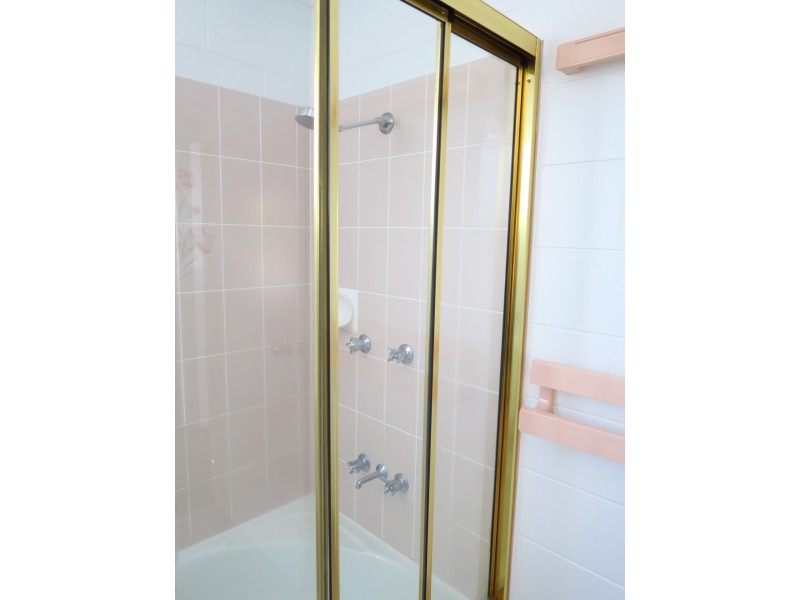 9/73 Pease Street, Manoora QLD 4870