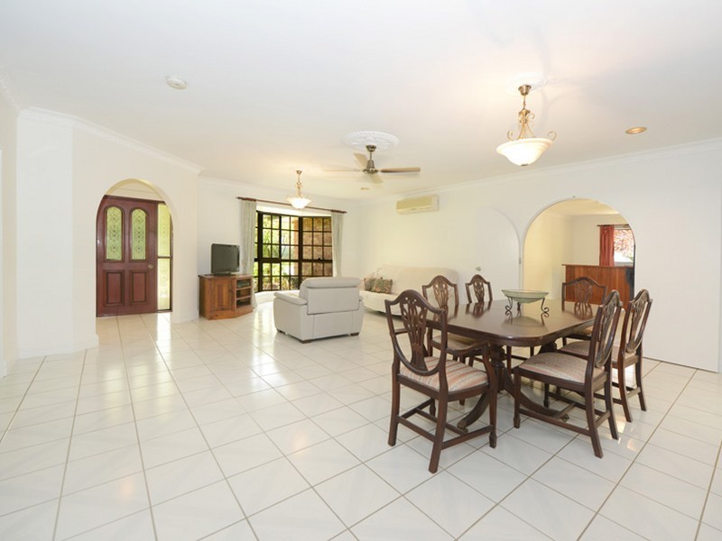 4 Finch Street, Bayview Heights QLD 4868