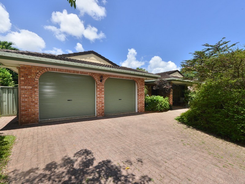 4 Finch Street, Bayview Heights QLD 4868