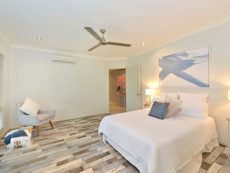 14 Springbrook Avenue, Redlynch QLD 4870