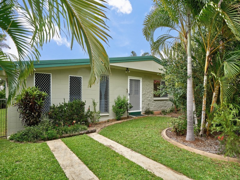 20 Wirrah Street, Bayview Heights QLD 4868