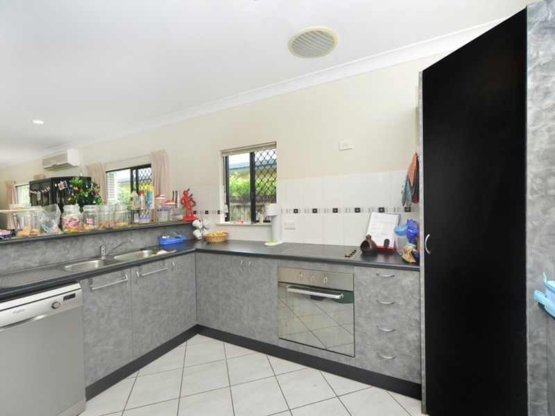 11 Venice Close, Kewarra Beach QLD 4879