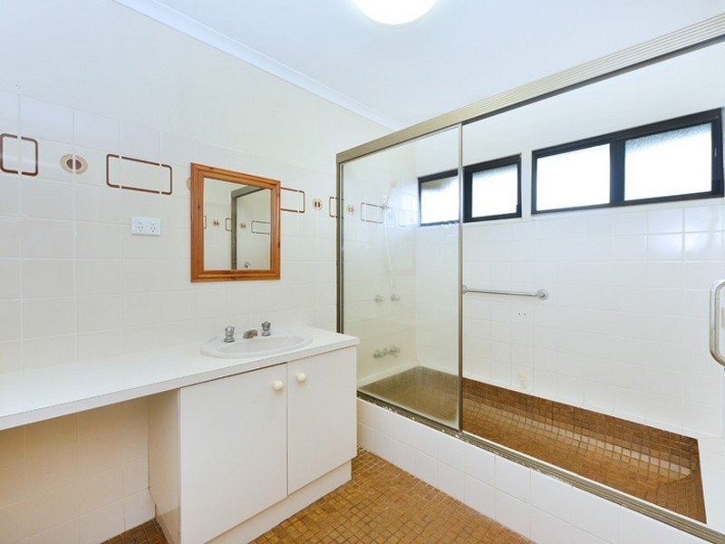1/23 Woodward Street, Edge Hill QLD 4870
