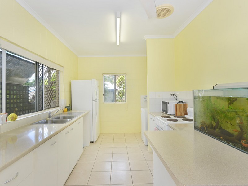 13/2-6 Lake Placid Road, Caravonica QLD 4878