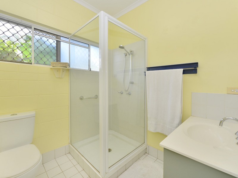 13/2-6 Lake Placid Road, Caravonica QLD 4878