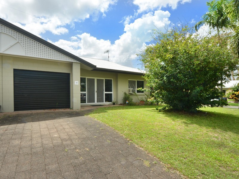 13/2-6 Lake Placid Road, Caravonica QLD 4878