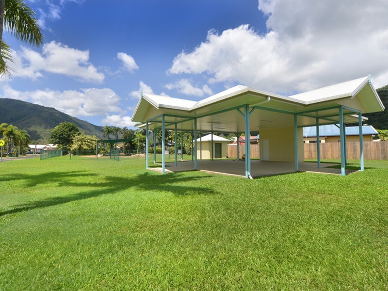 13/2-6 Lake Placid Road, Caravonica QLD 4878