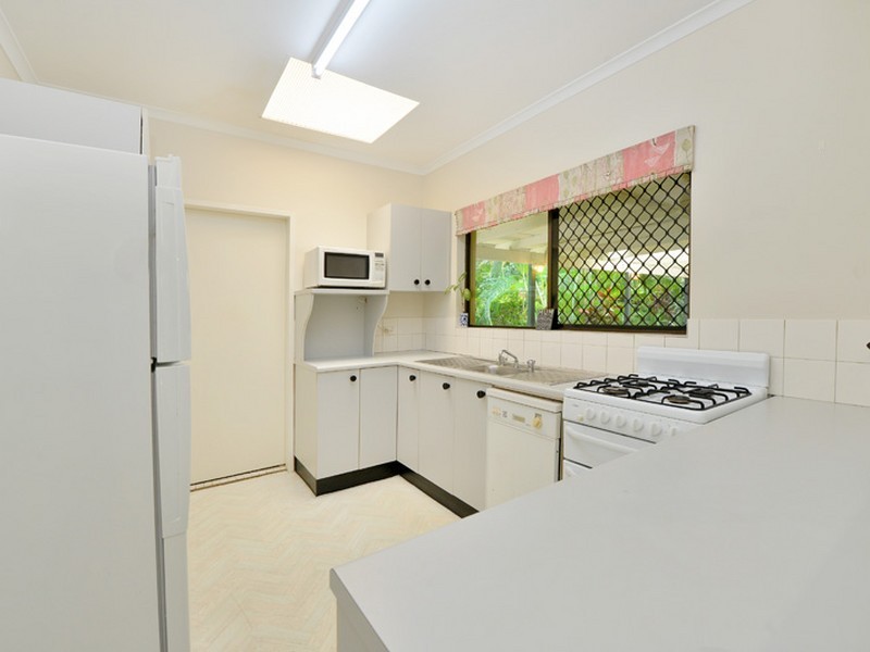 15 Hobson Drive, Brinsmead QLD 4870