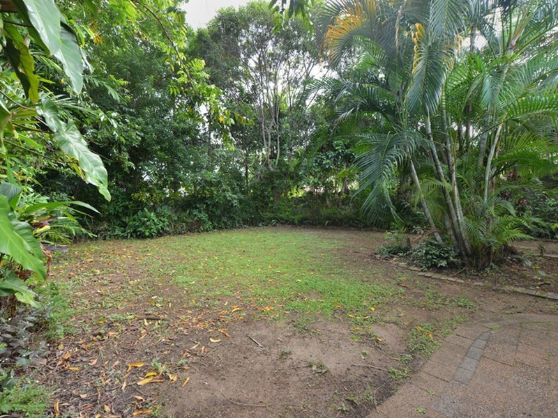 15 Hobson Drive, Brinsmead QLD 4870