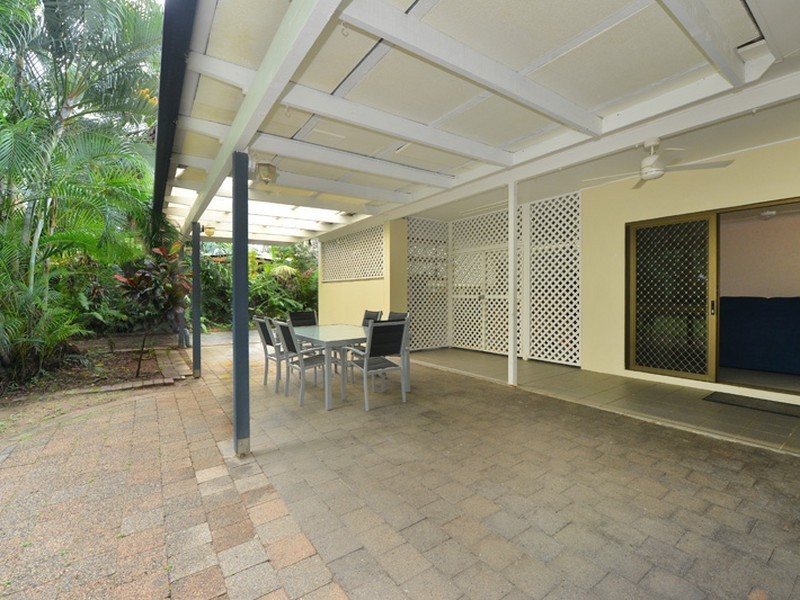 15 Hobson Drive, Brinsmead QLD 4870