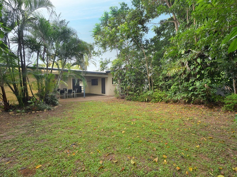 15 Hobson Drive, Brinsmead QLD 4870