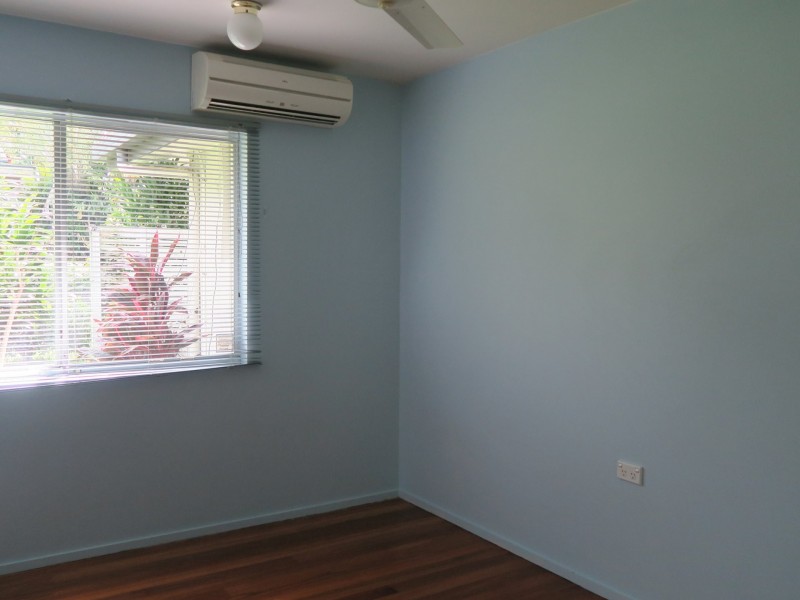 19 Sommerville Crescent, Whitfield QLD 4870