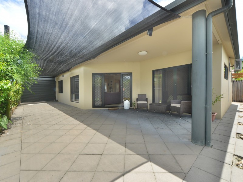 17 Sherwood Close, Brinsmead QLD 4870