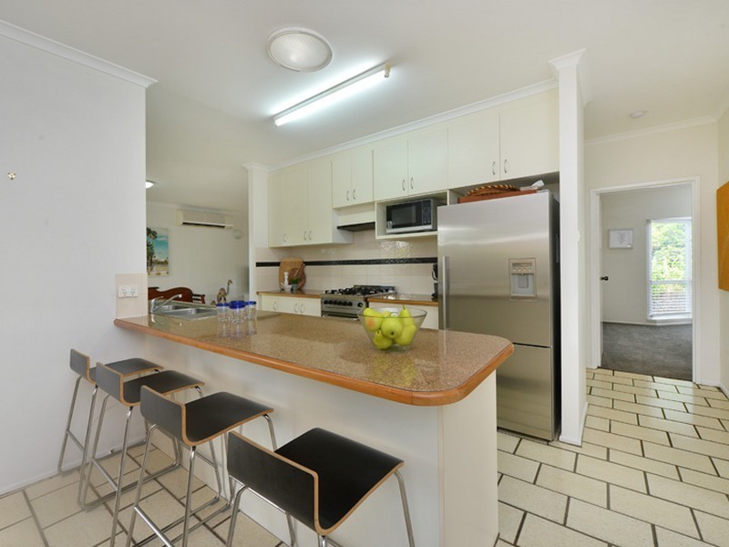3 Elm Street, Holloways Beach QLD 4878