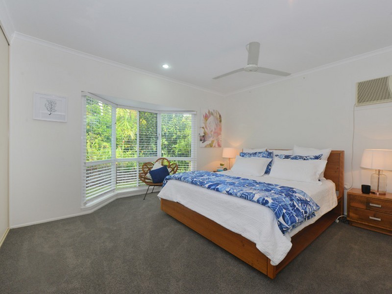 3 Elm Street, Holloways Beach QLD 4878