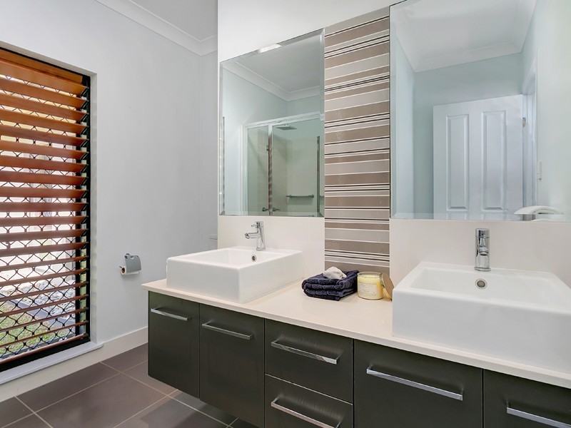 56 Moore Road, Kewarra Beach QLD 4879