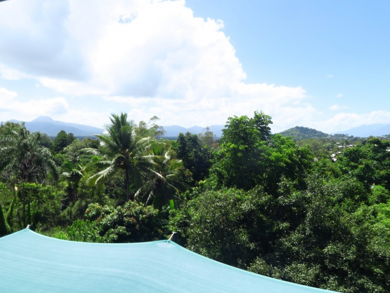 137 Sydney Street, Bayview Heights QLD 4868